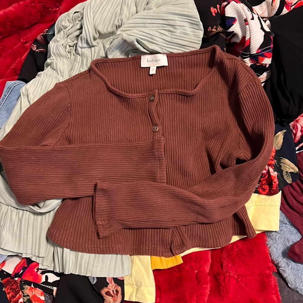 Cropped long sleeve